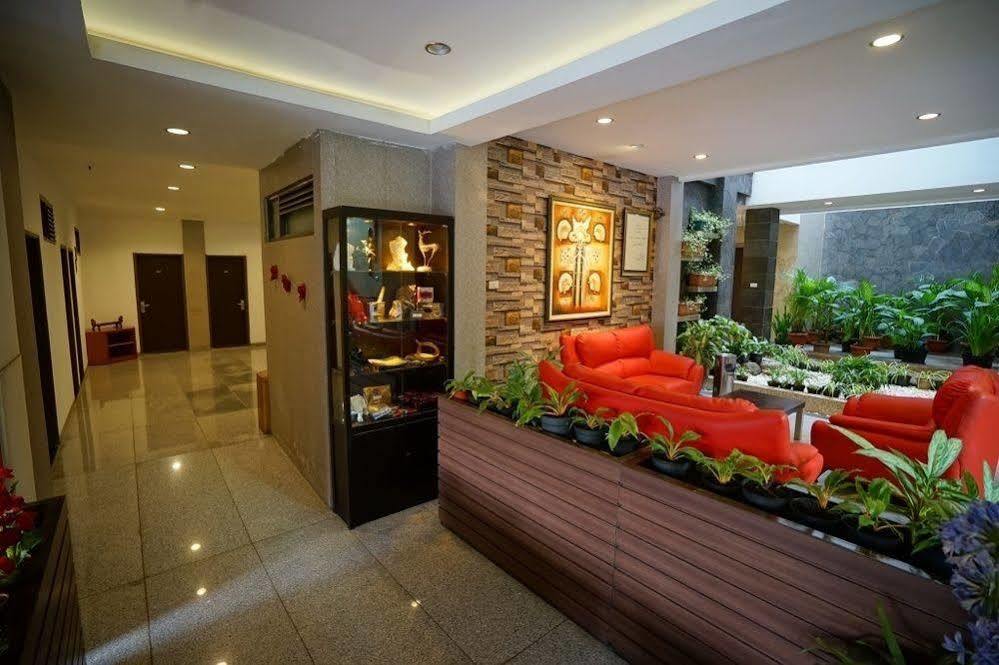 Collection O Pasteur Near Paris Van Java Mall Formerly Sweet Karina Bandung Exterior foto